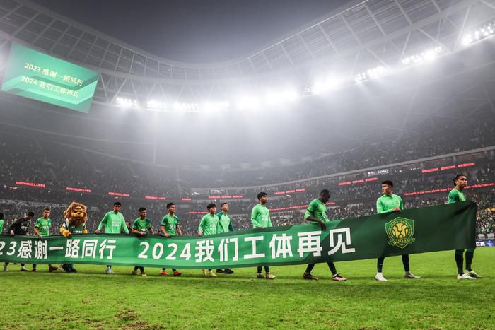 诱人的短裙女教师中文字幕